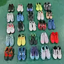 zapatos de futbol usados ​​para hombre